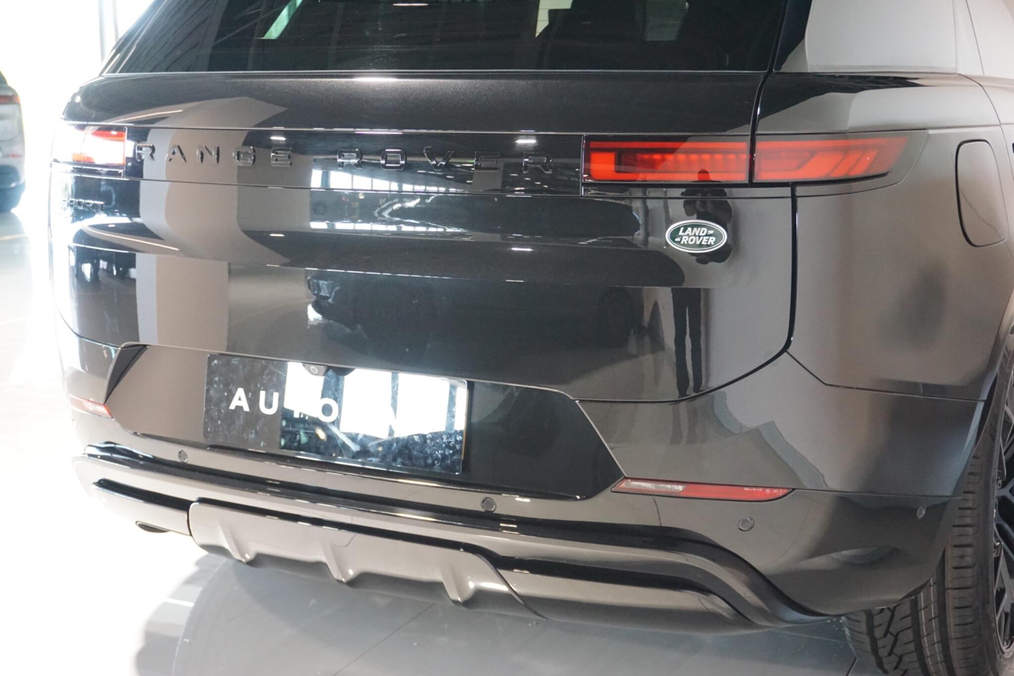 Land Rover Range Rover Sport 3.0 D300 MHEV Dynamic SE SUV 5dr Diesel Auto 4WD Euro 6 (s/s) (300 ps)